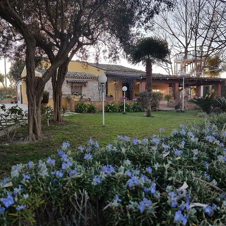 Villa Marinella Augusta Bagian luar foto