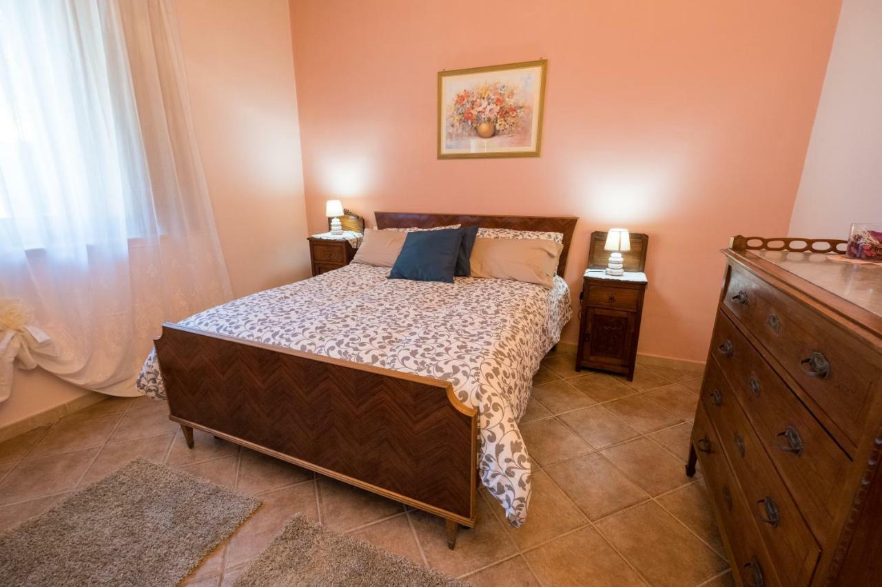 Villa Marinella Augusta Bagian luar foto