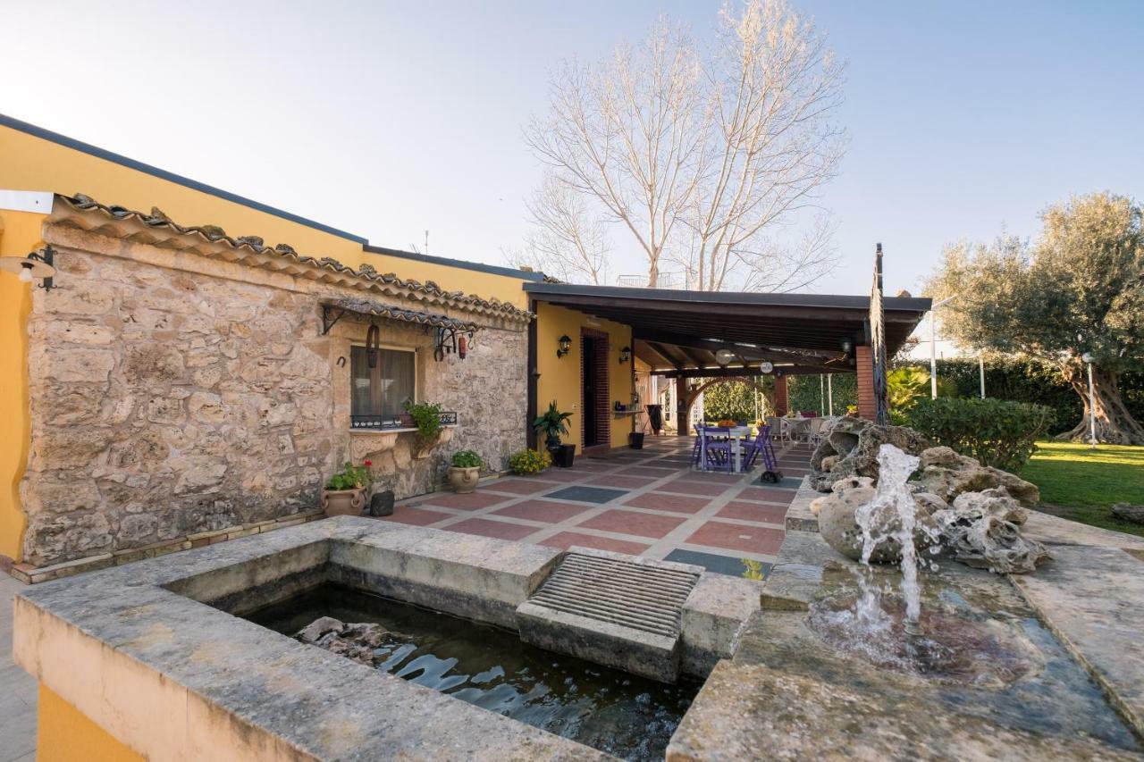 Villa Marinella Augusta Bagian luar foto