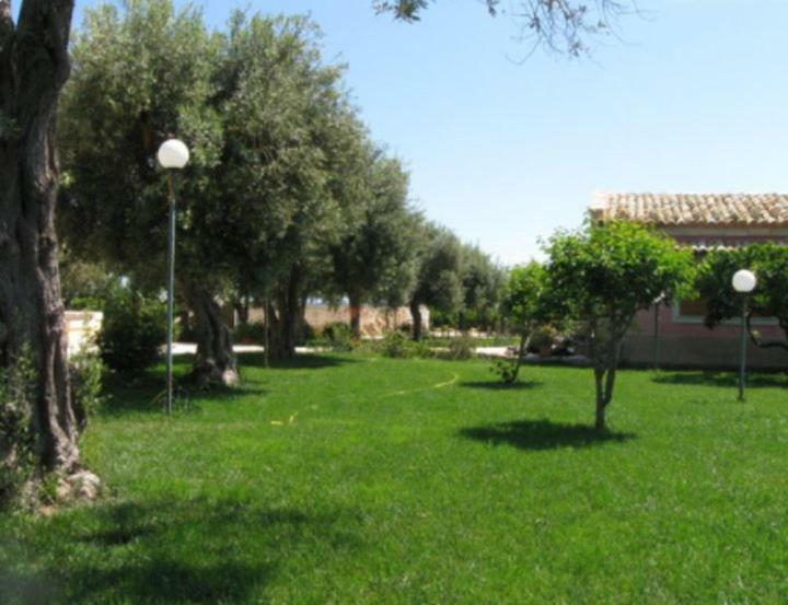 Villa Marinella Augusta Bagian luar foto